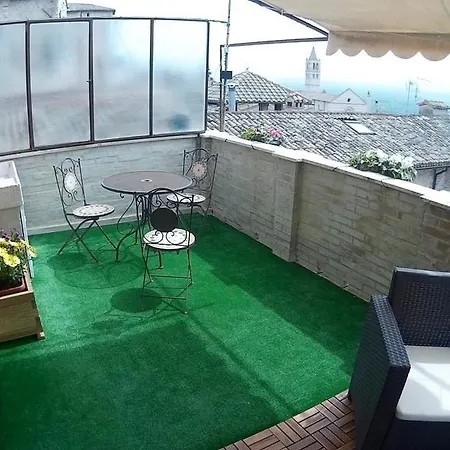La Terrazza Di San Rufino Lägenhet *